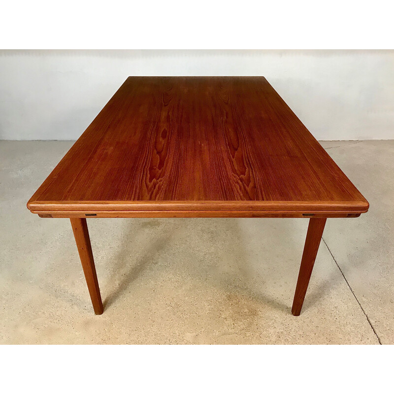 Table à repas vintage danoise en teck par Johannes Andersen pour Uldum Mobelfabrik, 1960