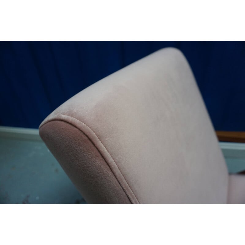 Pair of Easy Chairs in pink champagne velvet, 1960