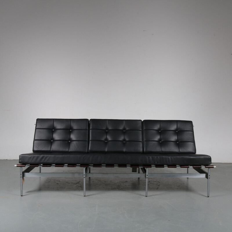 Vintage "4163" sofa by Kho Liang Le for Artifort, Netherlands, 1950