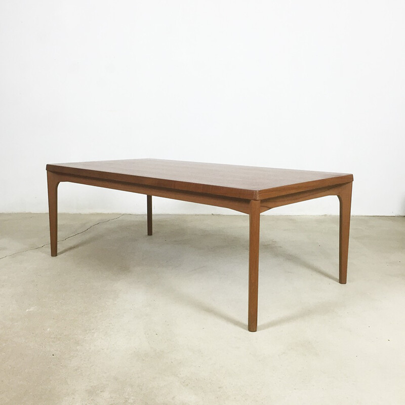 Vintage Scandinavian teak veneered coffee table by Henning Kjaernulf for Velje Mobelfabrik, Denmark 1960