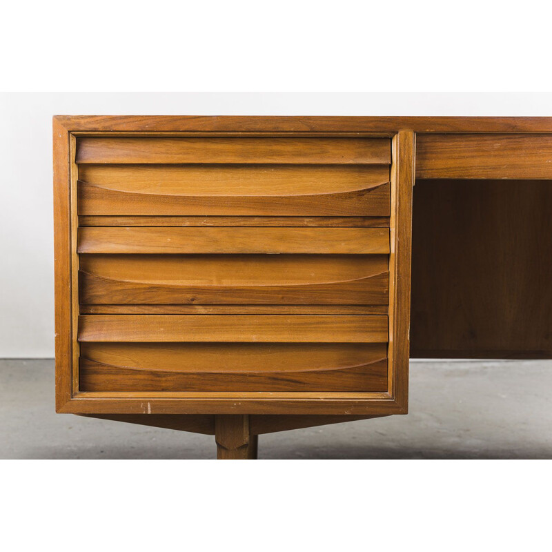 Vintage large walnut desk by Lothar Wegner for FW Möbel, 1970