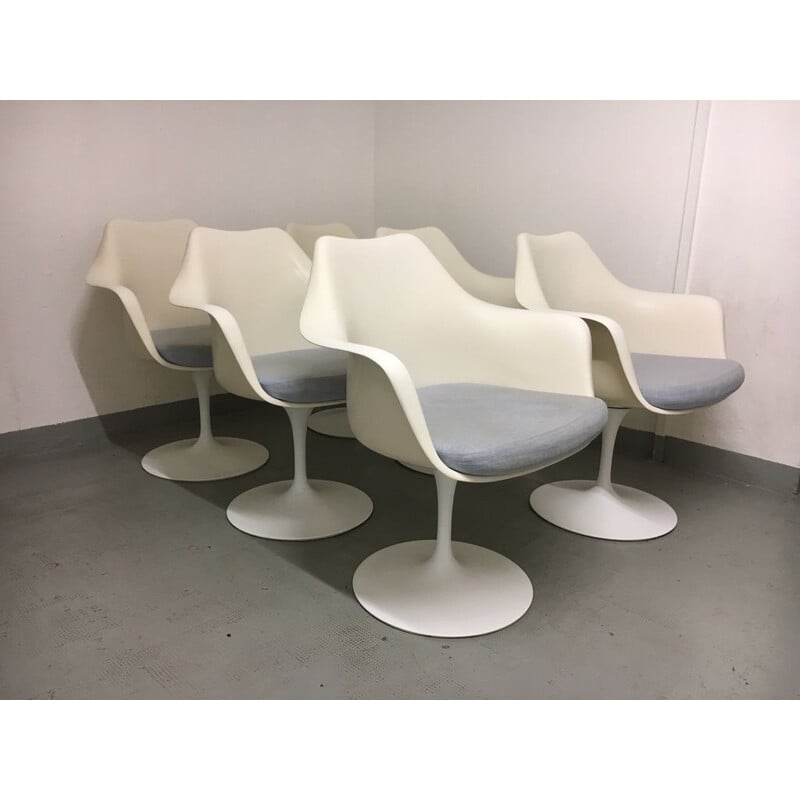 Set of 4 swivel tulip chairs by Eero Saarinen for Knoll International