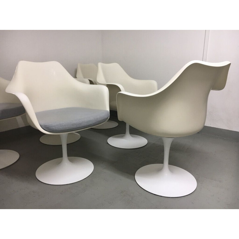 Set of 4 swivel tulip chairs by Eero Saarinen for Knoll International