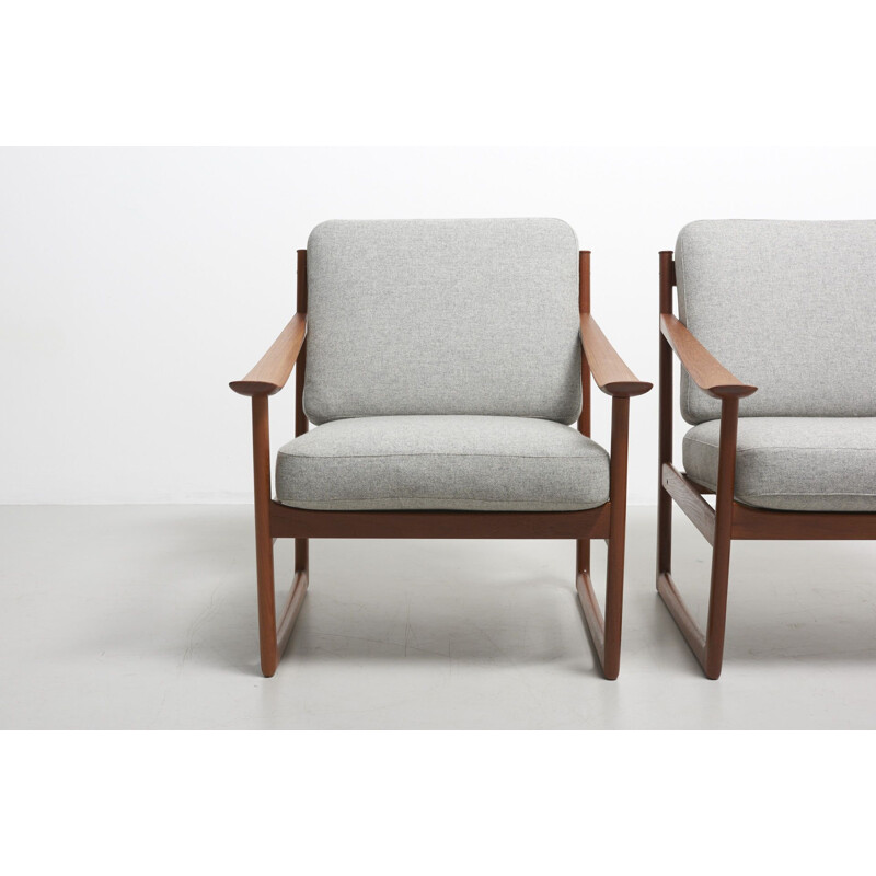 Paire de chaises lounge vintage grises modèle FD 130 par Peter Hvidt & Orla Molgaard-Nielsen 