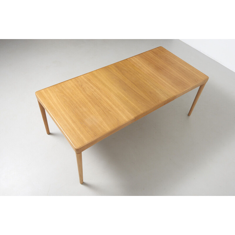 Vintage dining table in oak by H.W Klein for Bramin