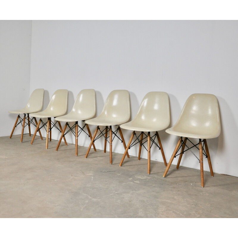 Set of 6 vintage chairs by Charles & Ray Eames for Herman Miller, 1970s