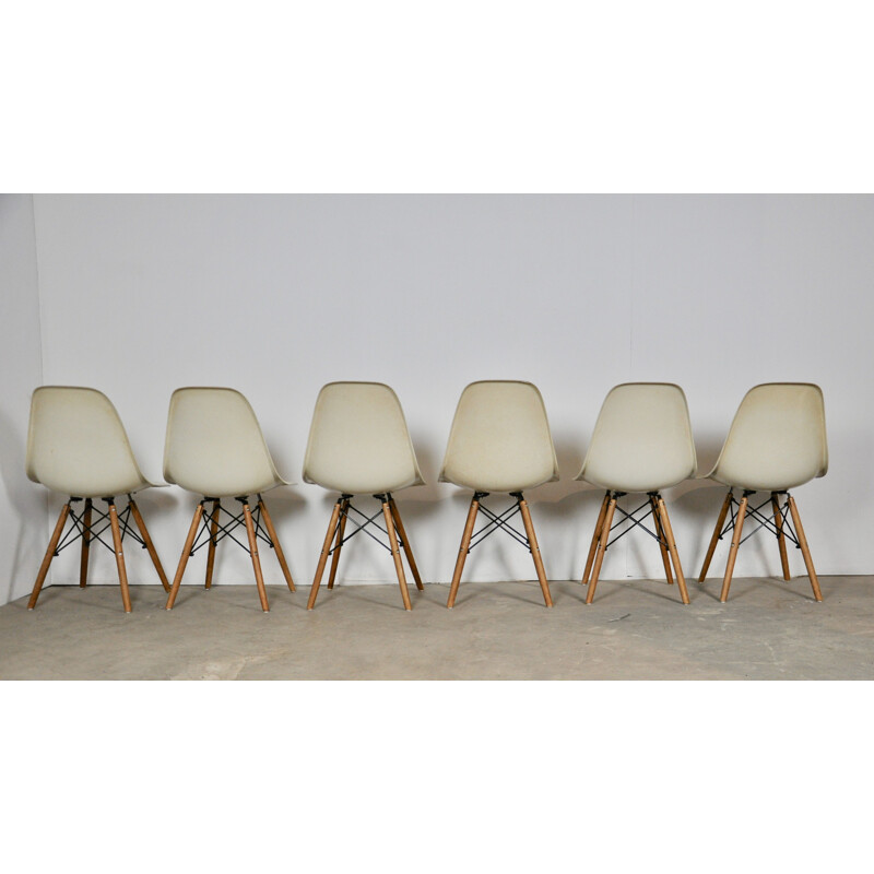 Ensemble de 6 chaises vintage de Charles et Ray Eames pour Herman Miller, 1970