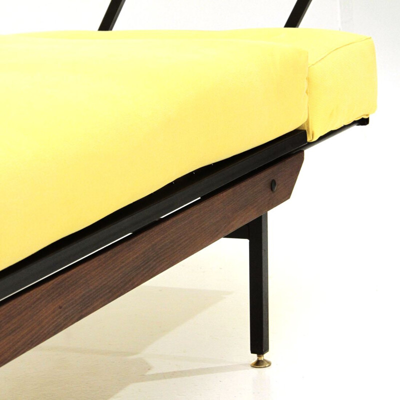 Divano letto vintage in tessuto giallo, 1950