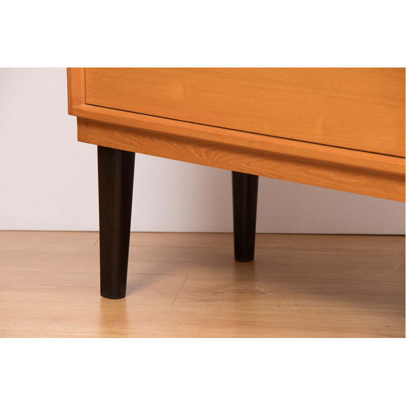 Vintage sideboard with 2 drawers in gloden oak by Robert Heritage, 1960