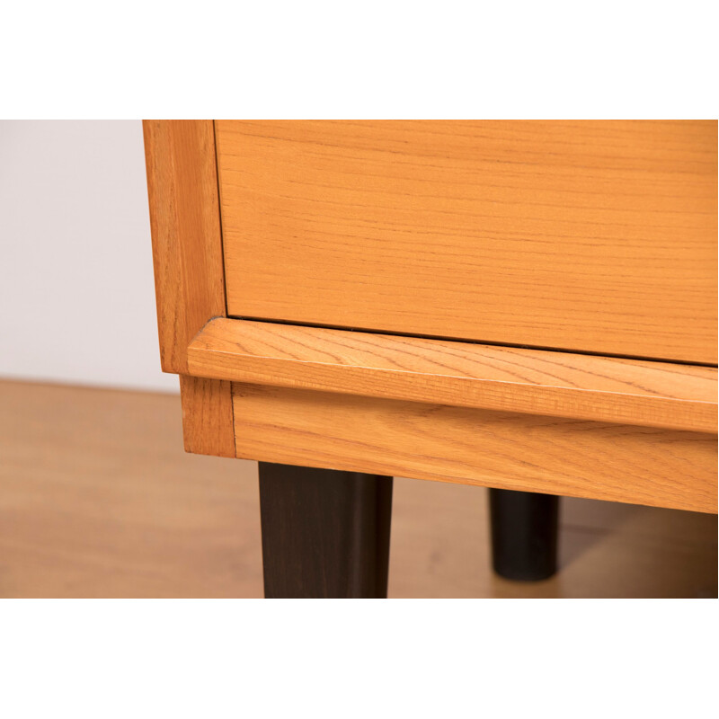 Vintage sideboard with 2 drawers in gloden oak by Robert Heritage, 1960