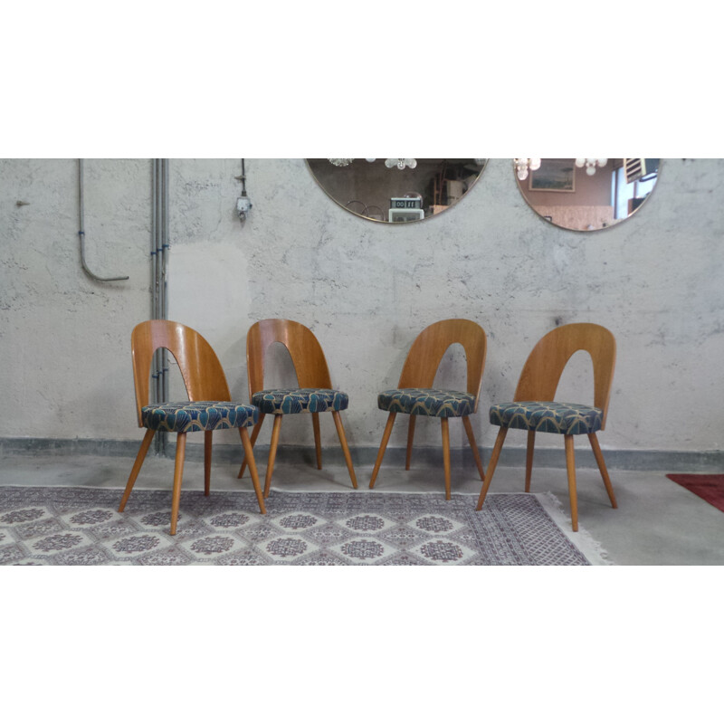 Set of 4 vintage dining chairs by Antonin Suman, 1960s
