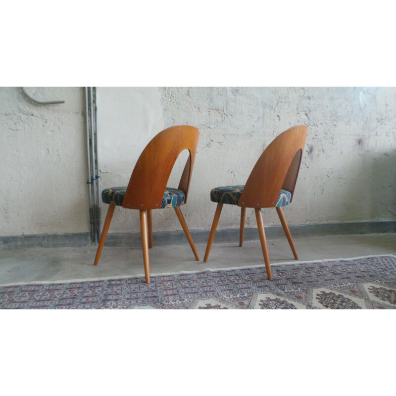 Set of 4 vintage dining chairs by Antonin Suman, 1960s