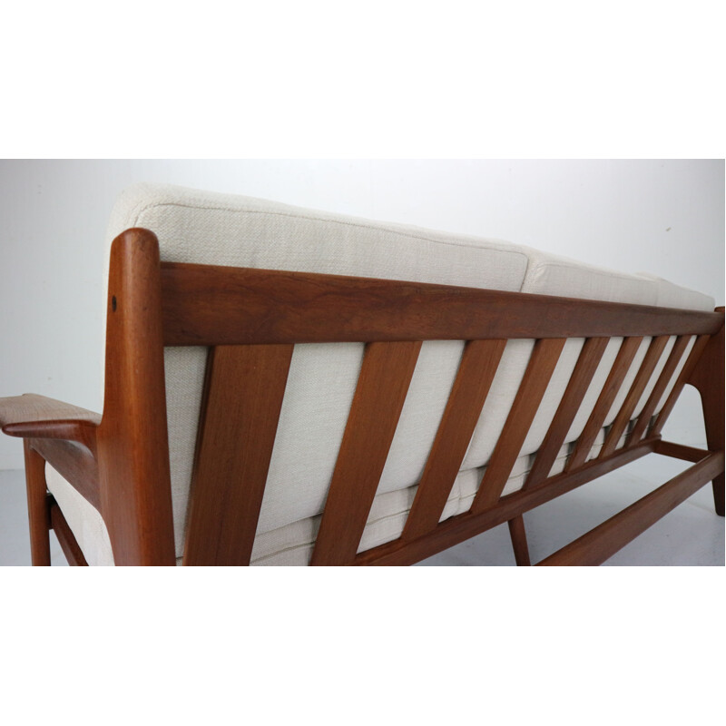 Vintage teak sofa by Arne Wahl Iversen for Komfort, Denmark, 1960s