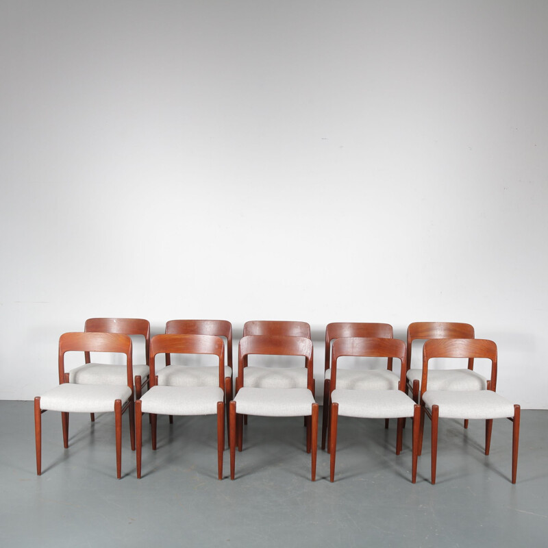 Set of 10 vintage model 75 dining chairs, Niels Otto Moller 1960