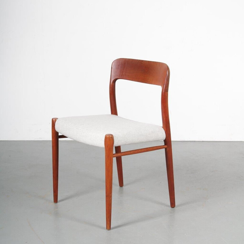 Set of 10 vintage model 75 dining chairs, Niels Otto Moller 1960