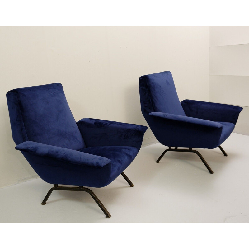 Pair of vintage Italian armchairs newly covered in blue velvet, 1950