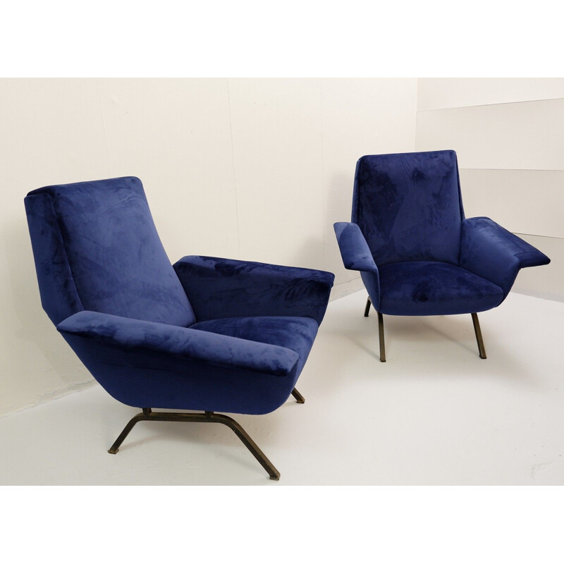 Paire de fauteuils italiens vintage nouvellement recouverts en velours bleu, 1950