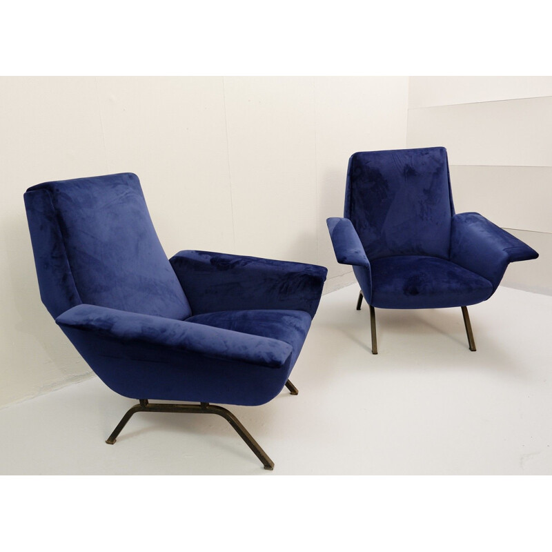 Pair of vintage Italian armchairs newly covered in blue velvet, 1950