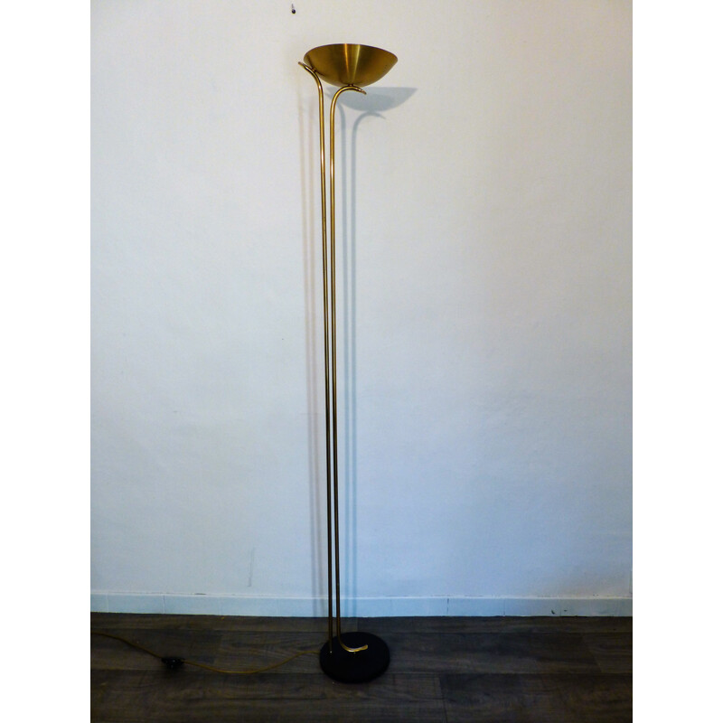 Lámpara de pie halógena vintage de latón, 1970