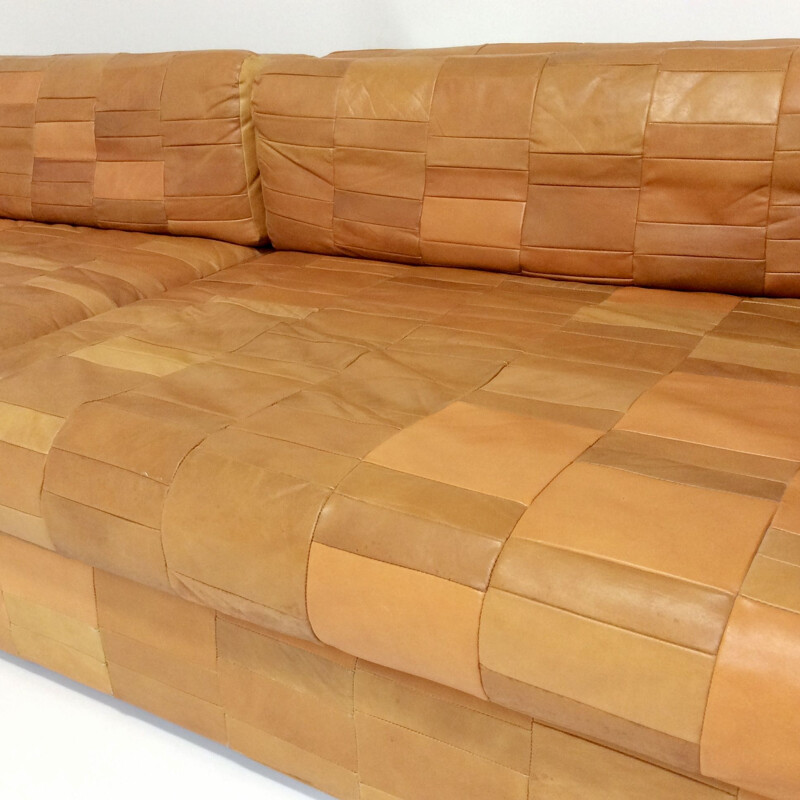 Vintage cognac leather sofa attributed to De Sede, 1970, Switzerland