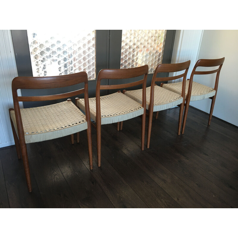 Set van 4 vintage Scandinavische teakhouten eetkamerstoelen van Gustav Bahus en Eft, 1960