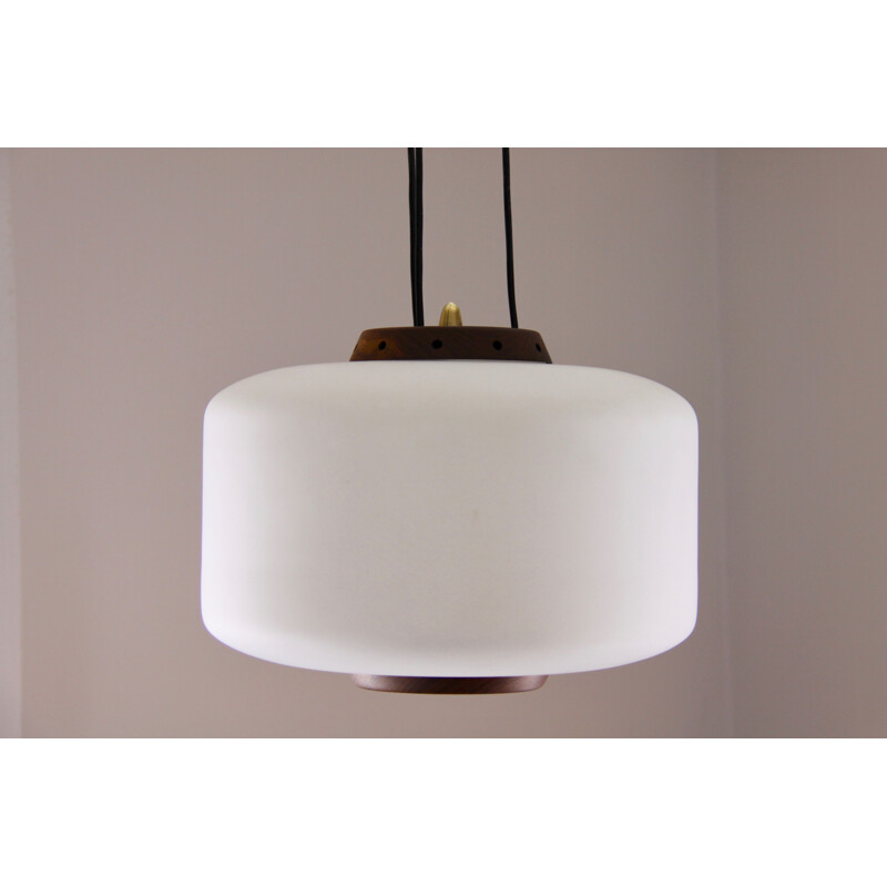 Vintage opaline pendant light, Italy, 1950