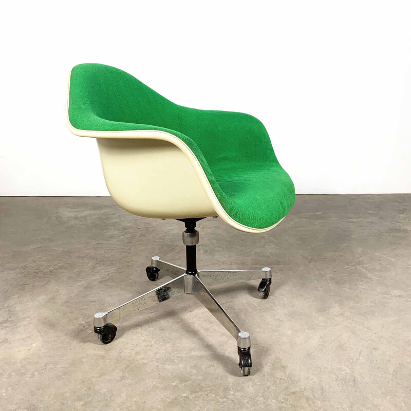 vintage Fiberglass Office Chair by Charles & Ray Eames for Herman Miller, 1980s
