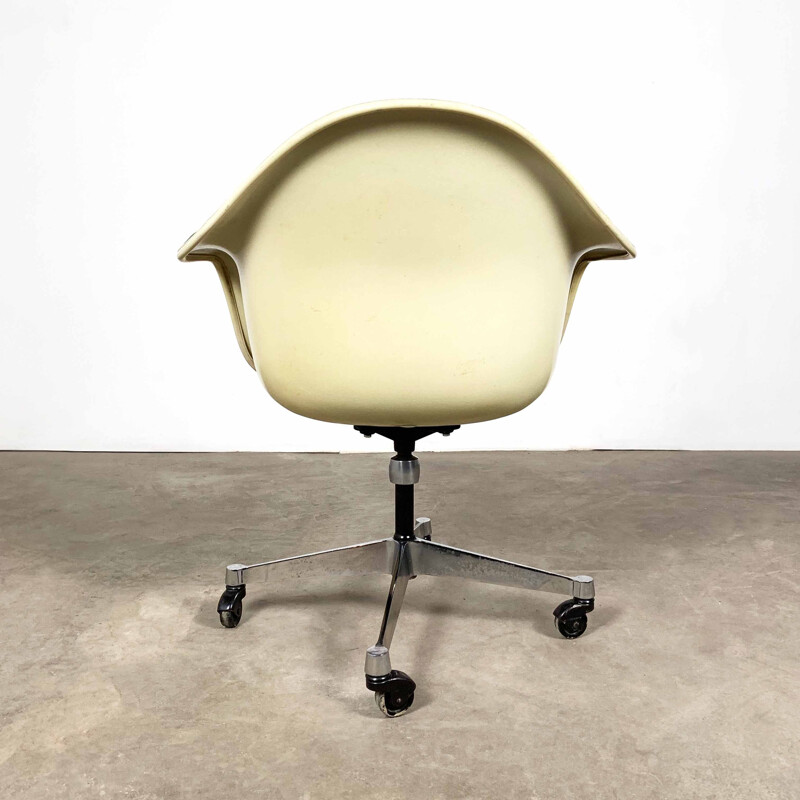 vintage Fiberglass Office Chair by Charles & Ray Eames for Herman Miller, 1980s