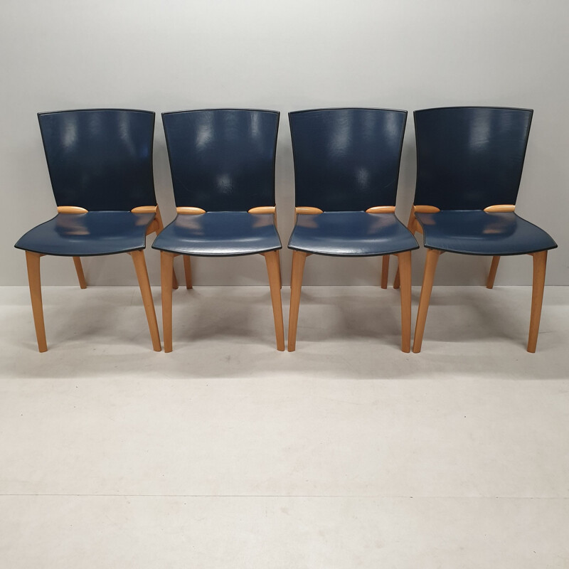 Suite de 4 chaises vintage par Josep Llusca pour Cassina, 1990