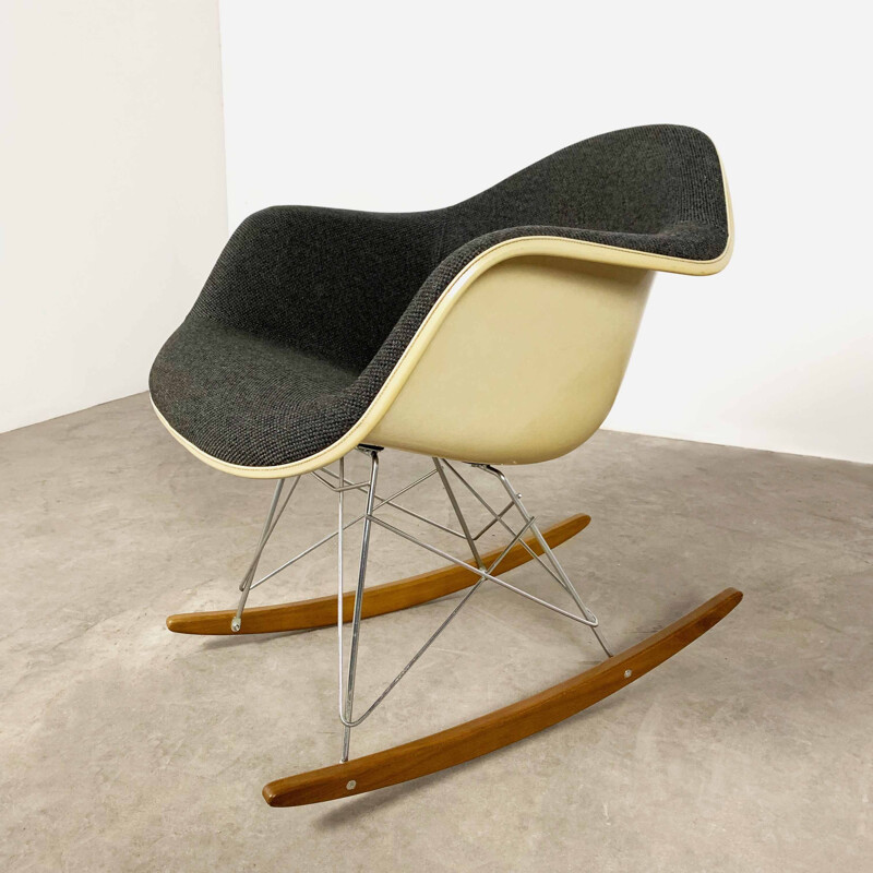 Rocking chair vintage par Charles et Ray Eames pour Herman Miller, 1980
