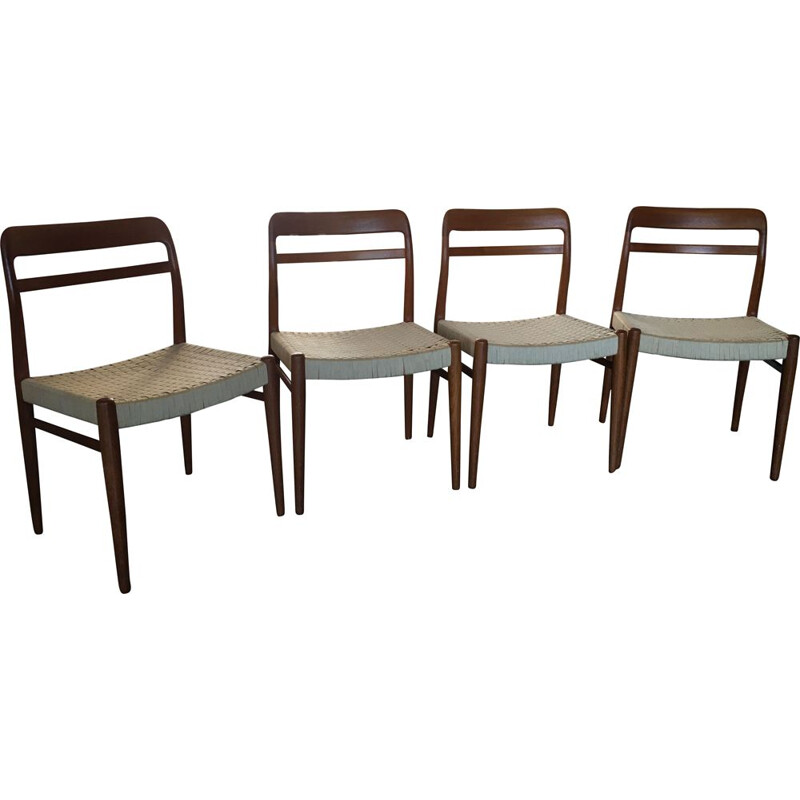 Ensemble de 4 chaises à repas vintage en teck scandinave par Gustav Bahus et Eft, 1960