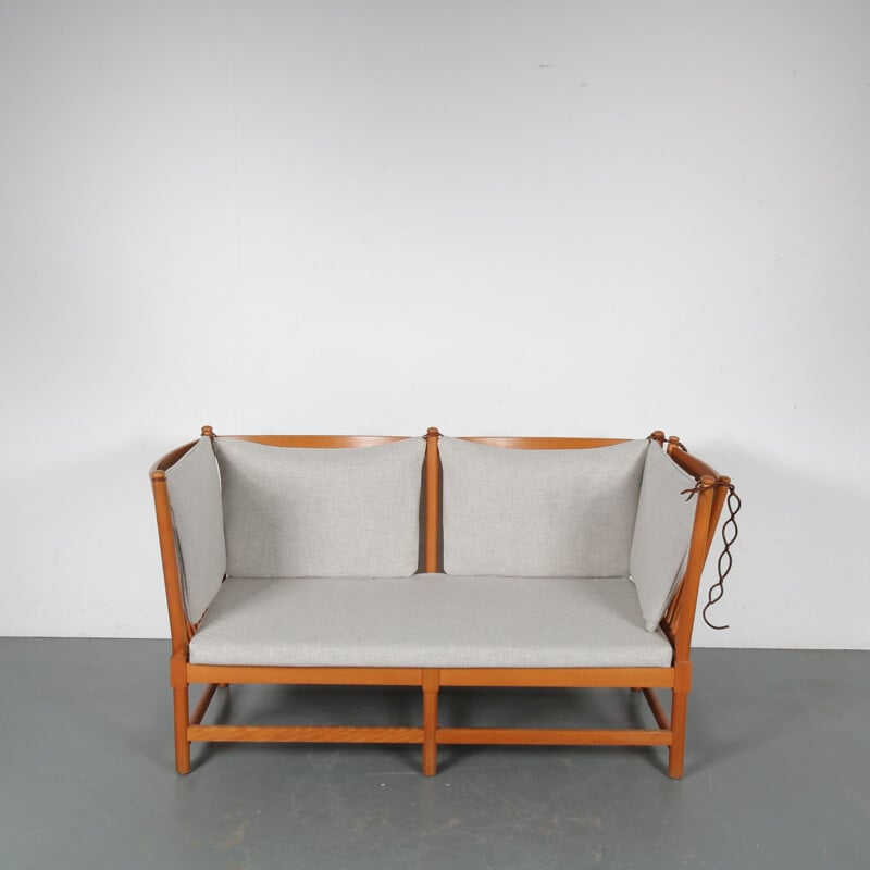 Vintage beech sofa by Børge Mogensen for Fritz Hansen, Denmark, 1963