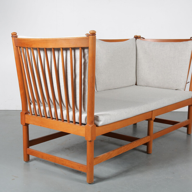 Vintage beech sofa by Børge Mogensen for Fritz Hansen, Denmark, 1963