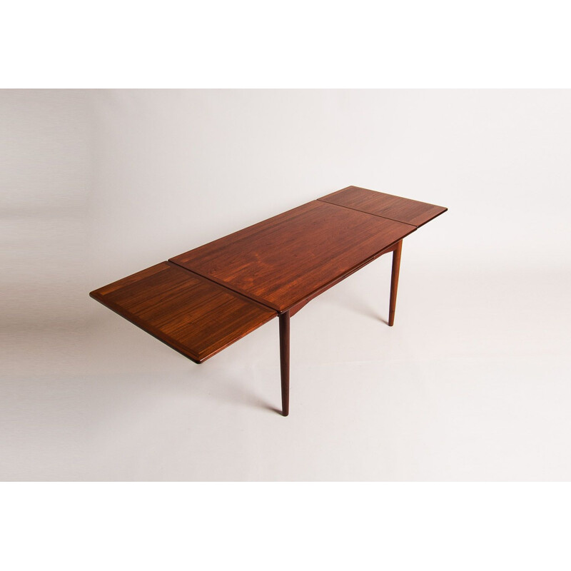 Vintage teak dining table, Denmark, 1950s