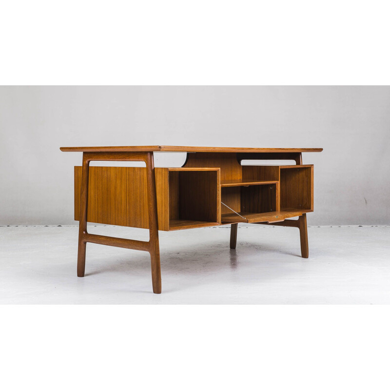 Vintage model 75 desk from Oman Jun, 1950