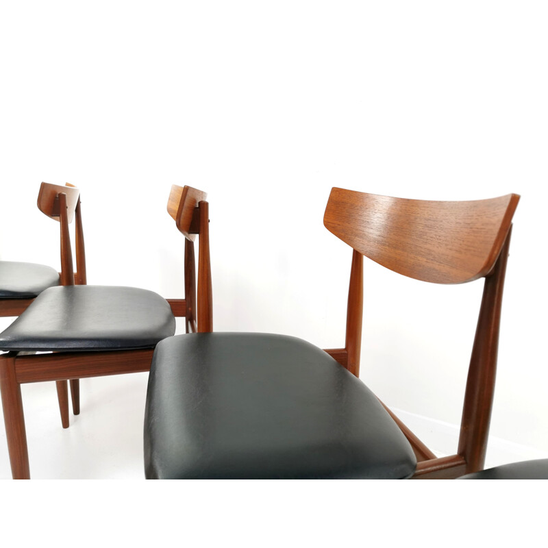 Ensemble de 4 chaises vintage de salle à manger G Plan Kofod Larsen 1960