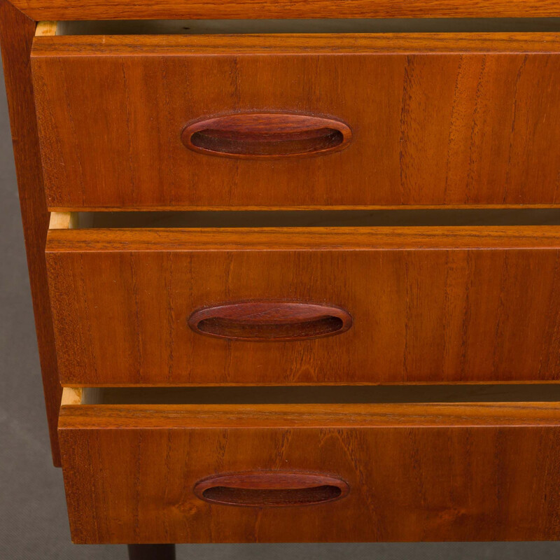 Vintage danish dresser with three drawers