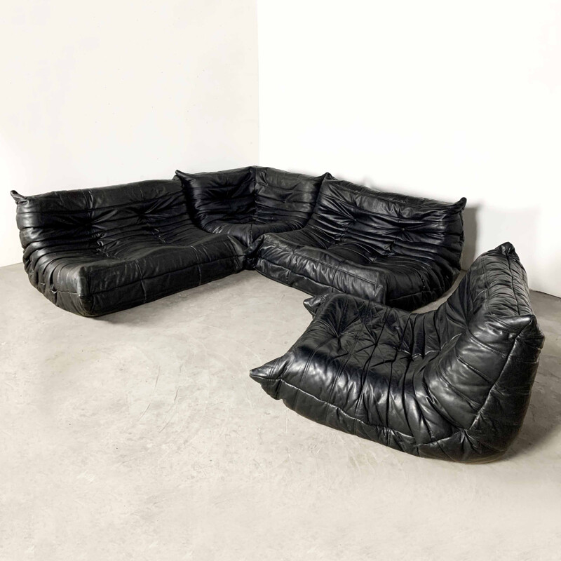 Vintage Modular 4-pieces black leather Togo sofa by Michel Ducaroy for Ligne Roset, 1990s