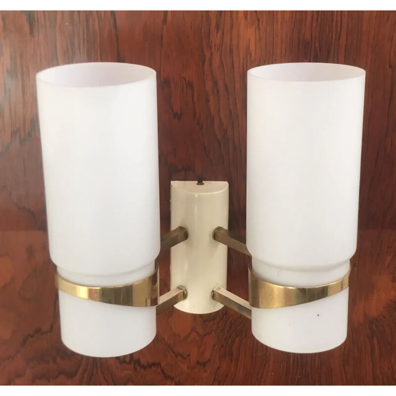 Vintage wall light in brass and opaline, 1960s