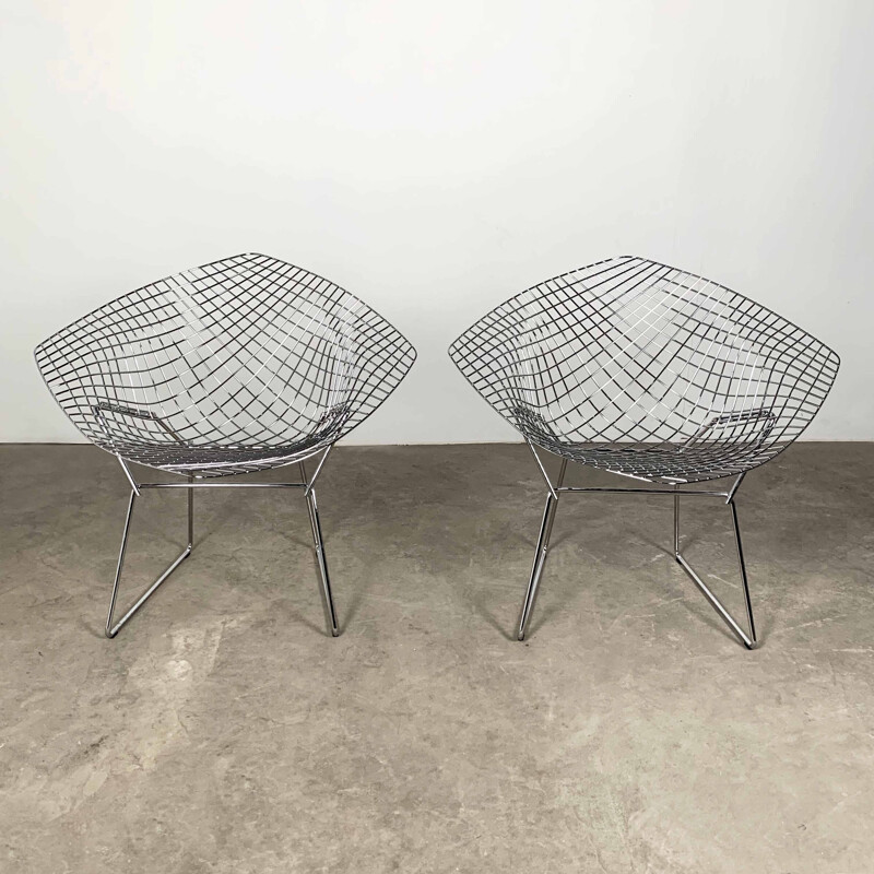 Set of 2 vintage diamond chairs by Harry Bertoia for Knoll 1990