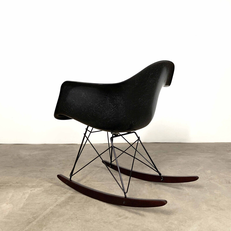 Vintage RAR fiberglass rocking chair by Charles & Ray Eames for Herman Miller, 1980s