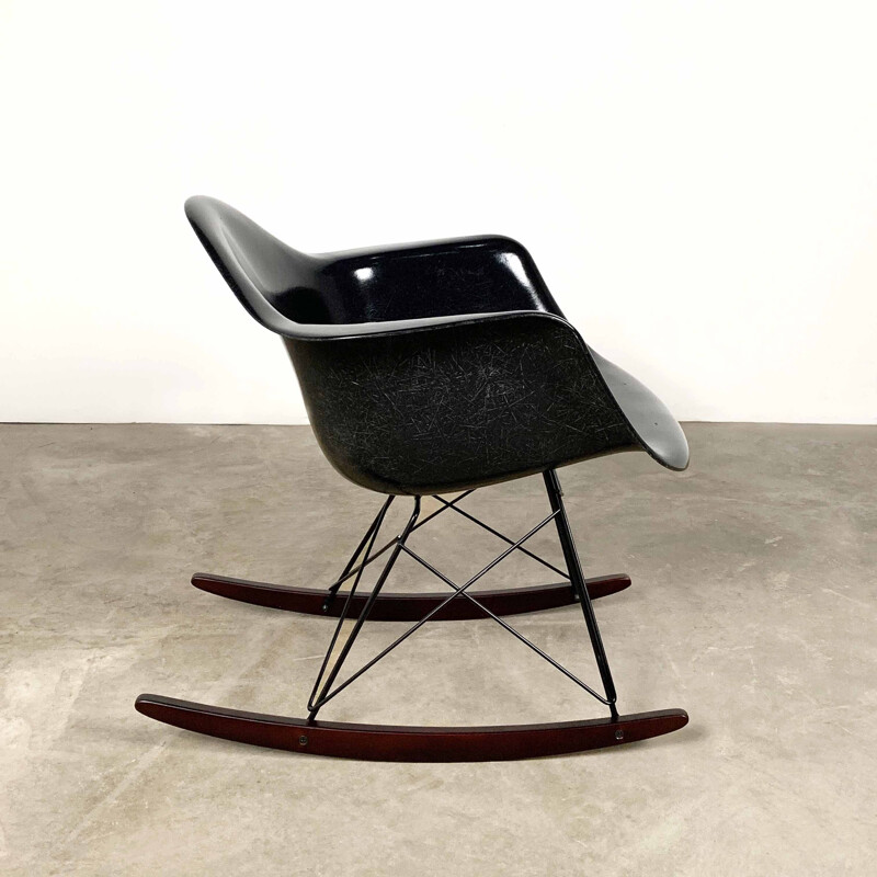 Vintage RAR fiberglass rocking chair by Charles & Ray Eames for Herman Miller, 1980s