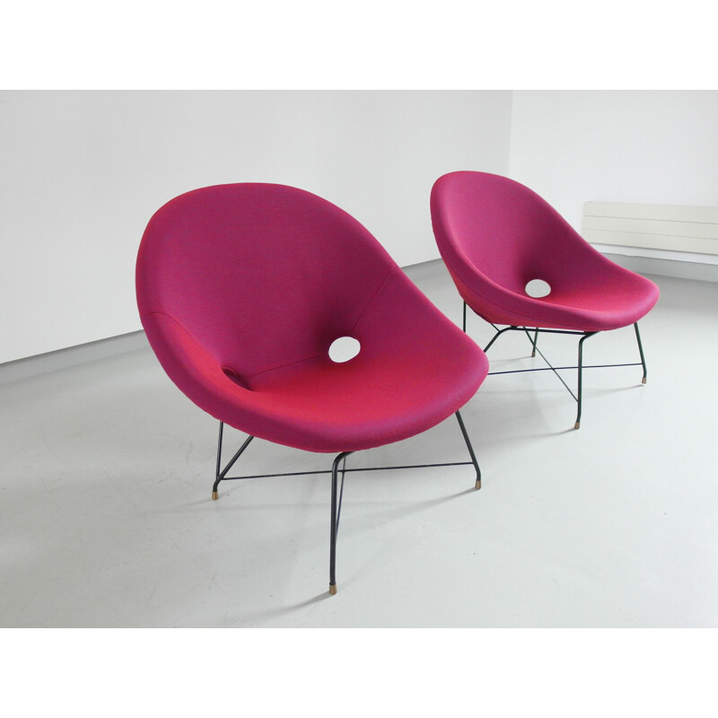 Pair of vintage Cosmos armchairs by Augusto Bozzi for Saporiti		