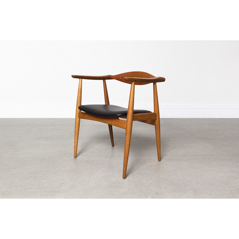 Carl Hansen & Son chair in teak, oak and leather, Hans WEGNER - 1950s