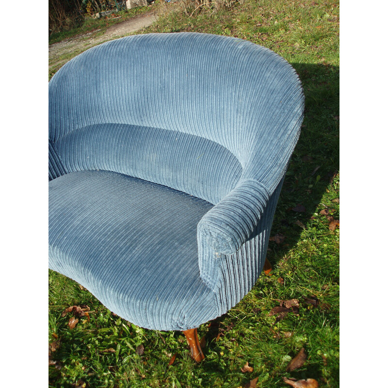 Vintage 2-seater sofa in blue velvet