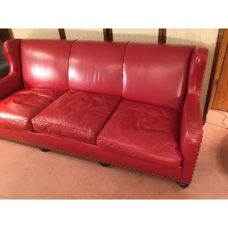 Vintage sofa in red leather 