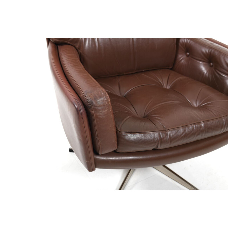 Vintage Swivel armchair in Brown Leather, Denmark, 1960s