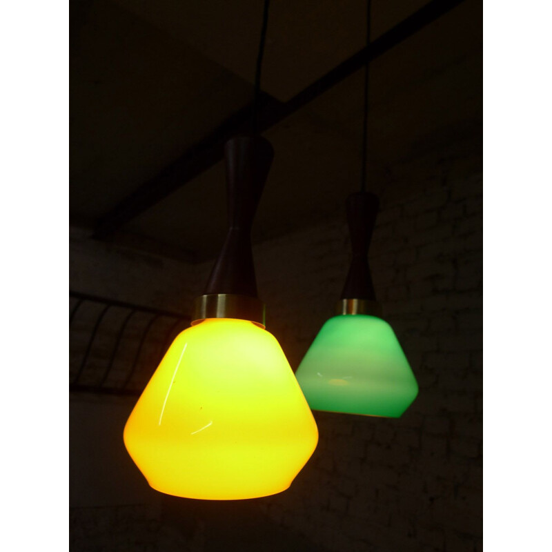 Vintage gekleurde hanglamp, opaline, messing en teakhout, Italië, 1950