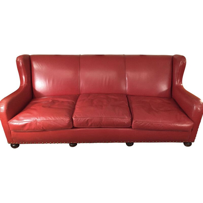 Vintage sofa in red leather 