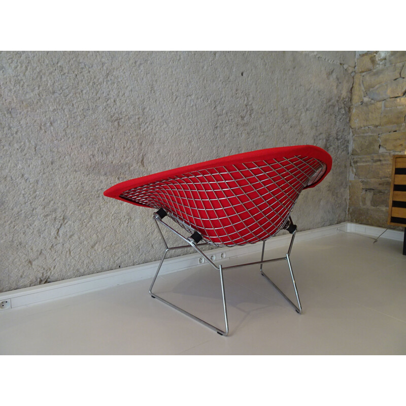 Large vintage "diamond" Knoll armchair by Harry bertoia